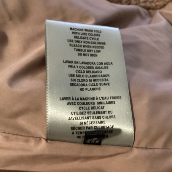 Levi's Quilted Faux Fur Short Teddy Jacket, size M - Picture 12 of 16